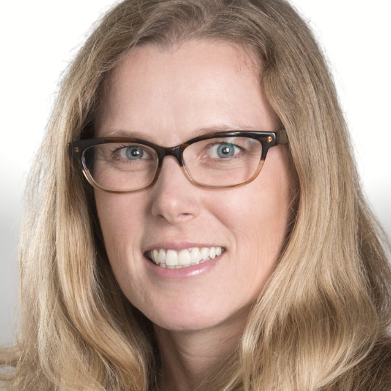 Headshots_TEAM_beth-strong_565x565